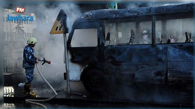 سوريا: مقتل جندي وإصابة 11 في تفجير حافلة عسكريّة بدمشق