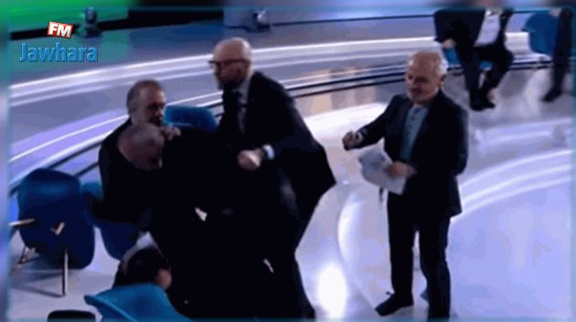 بسب دعمه لروسيا ...صحفي أوكراني يضرب سياسيا على المباشر (فيديو صادم)