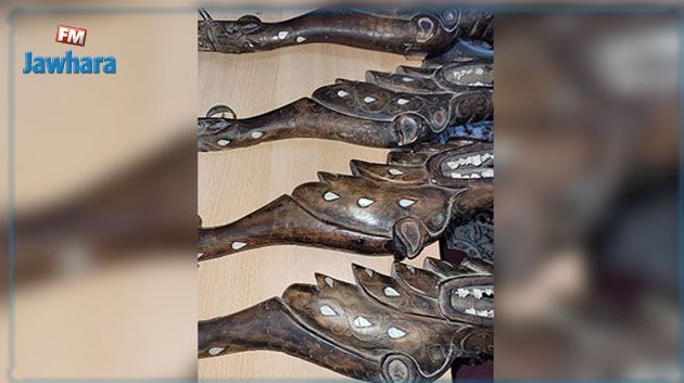 الديوانة تحجز 4 بنادق صيد مهربة ذات قيمة أثرية