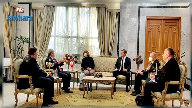 وزير الخارجية يلتقي سفراء أوكرانيا وبولونيا ورومانيا لتسهيل إجلاء التونسيين