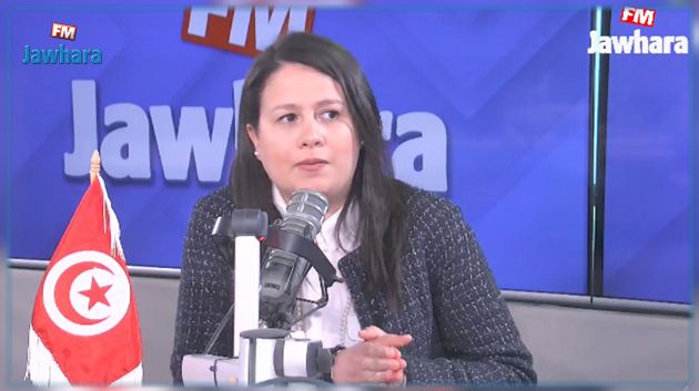 باحثة في علم الفيروسات: 