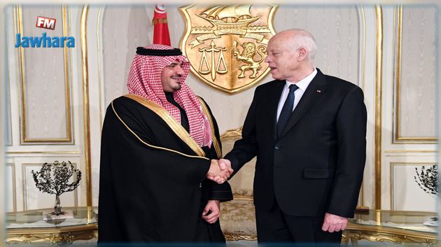 وزير الداخلية السعودي يؤكد مواصلة مساندة بلاده لتونس والوقوف إلى جانبها