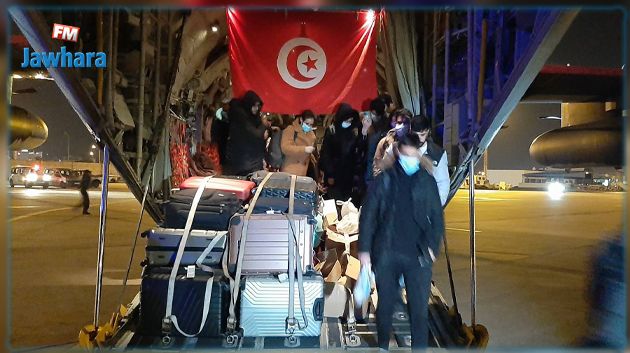 الجسر الجوّي: وصول طائرة عسكرية تونسية قادمة من بولونيا 