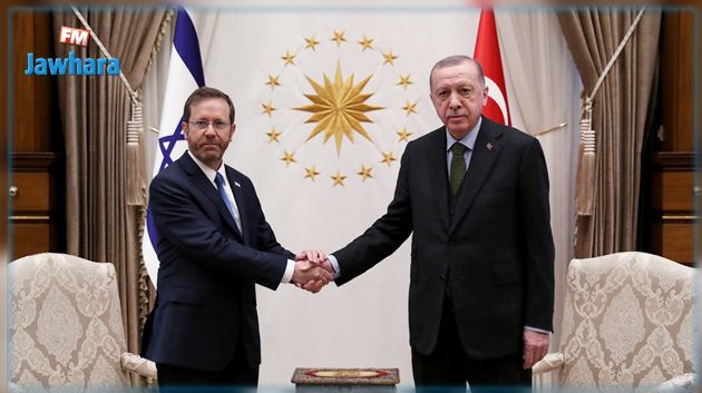 أردوغان يستقبل نظيره الإسرائيلي في أنقرة
