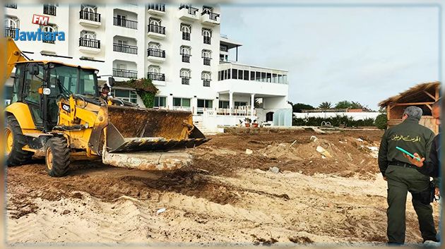 سوسة: إزالة بناءات وفضاءات عشوائية مقامة على الملك العمومي البحري