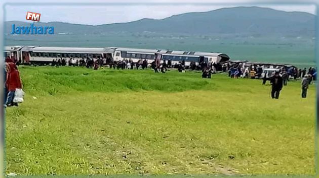 قطار الكاف تونس يخرج عن السكة وإصابة 5 ركاب