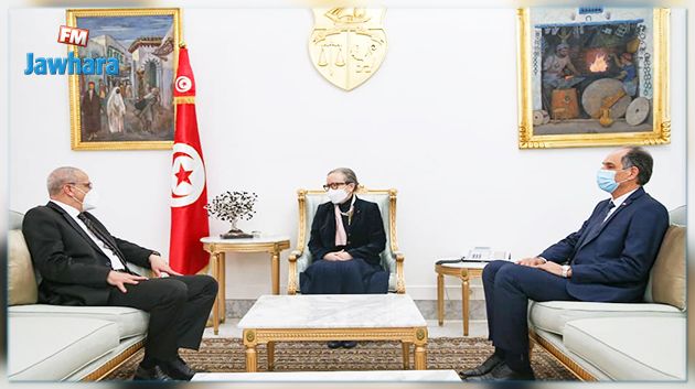 رئيسة الحكومة تبحث مع وزير التعليم العالي الجزائري تطوير التعاون بين البلدين 