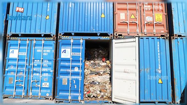 وزيرة البيئة: العمل متواصل لارجاع حاويات النفايات الايطالية المتبقية