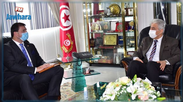 دعم التّعاون العسكري بين تونس وتشيكيا محور لقاء وزير الدّفاع بسفير تشيكيا