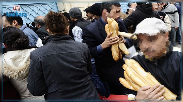 القصرين : تدافع و اكتظاظ أمام المخابز.. و أهل القطاع يطالبون بمراجعة الحصص الشهرية 