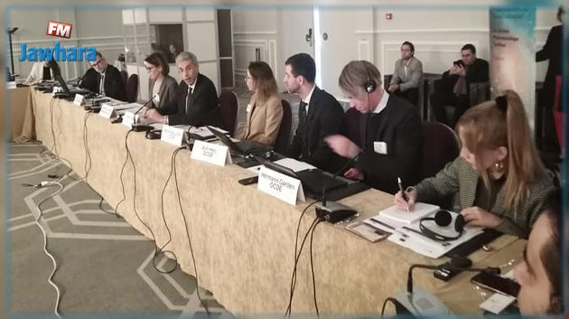 وزير الاقتصاد  يشرف على لقاء حول اصلاح مناخ الاستثمار في قطاع الصناعات الدوائية