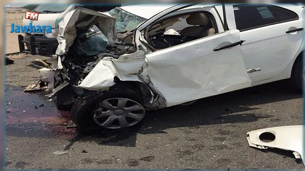 تصادم بين 11 سيارة وحافلتين يخلف 5 جرحى