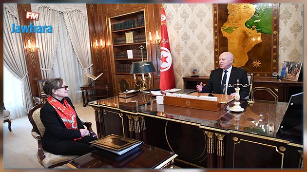 قيس سعيّد يلتقي بنجلاء بودن 