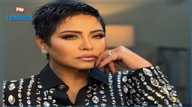شيرين عبد الوهاب تحسم جدل حملها