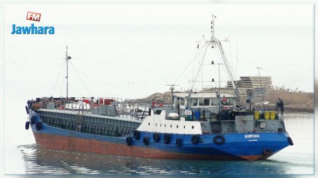 غرق باخرة نفط.. تدخّل ولاية صفاقس للمشاركة في تطويق تداعيات الحادثة بخليج قابس  