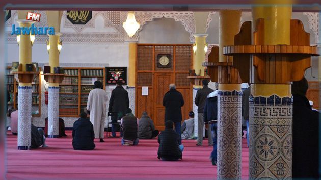 وزير الشؤون الدينية يدعو إلى إقامة صلاة التهجّد 