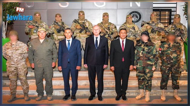 مأدبة إفطار على شرف رئيس الجمهورية بمقر الوحدة المختصة للحرس الوطني ببئر بورقبة 