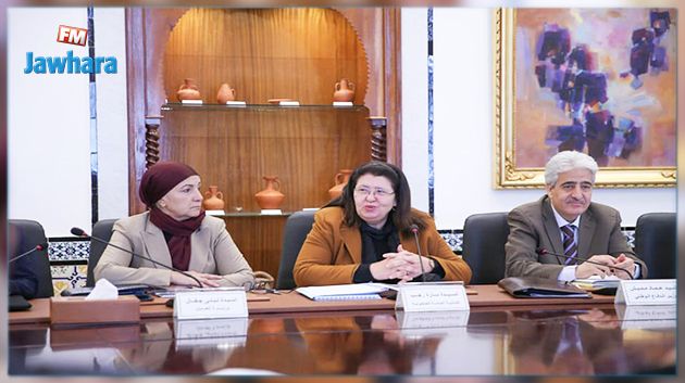 سارّة رجب تشرف على مجلس وزاري