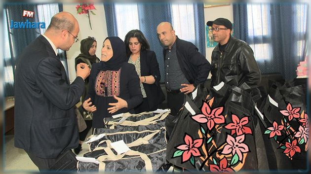 حوالي 150 طفلا من مكفولي الدولة بالوسطين المؤسساتي والطبيعي يتلقون هدايا وملابس عيد الفطر من وزارة المرأة