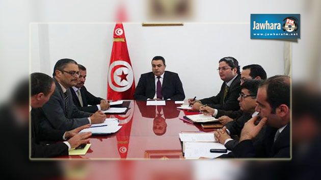 مجلس وزاري يهدد باللجوء إلى التسخير إزاء الإضرابات غير القانونية