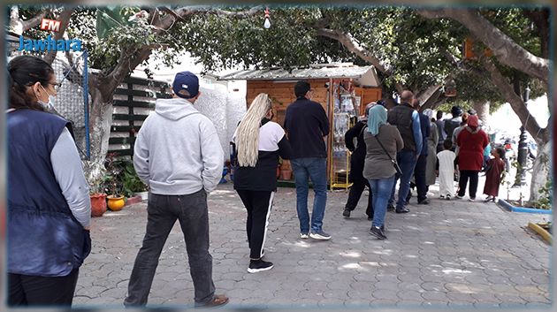 الحمامات: اكتظاظ أمام مكتب البريد (صور)