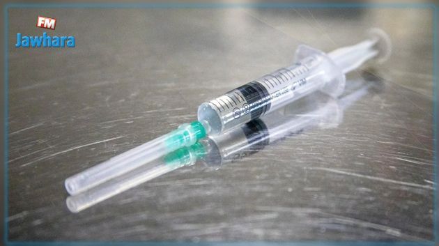 من طرف شخص مجهول.. تعرّض طفل  إلى عمليّة حقن مريبة أمام مدرسته 