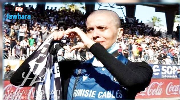 بالفيديو و الصور : جماهير النادي الصفاقسي تكرم المحبة فاطمة الدزيري