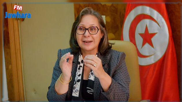 وزيرة الصناعة تنفي قطع إمدادات الغاز من الجزائر أو الترفيع فيها