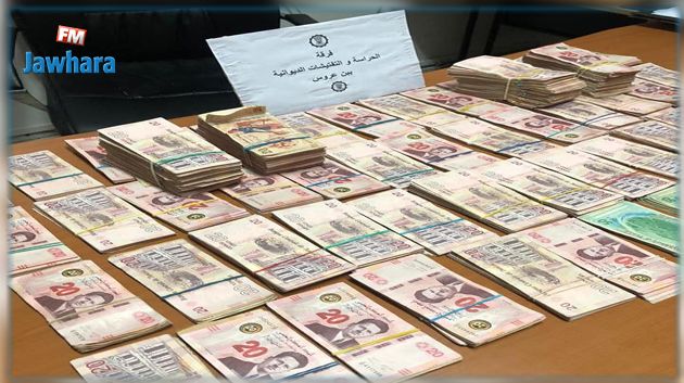 سيدي بوزيد: حجز قطع غيار و ملابس ومصوغ مُهرّب بقيمة 385 ألف دينار