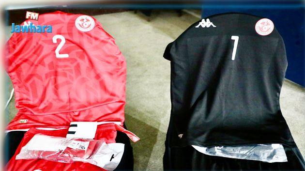 المنتخب الوطني يخوض المقابلة باللون الاحمر