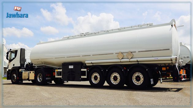 جامعة النفط تتمسك بإضراب قطاع المحروقات 