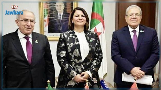 وزيرا الخارجية الجزائري والليبي في زيارة عمل الى تونس