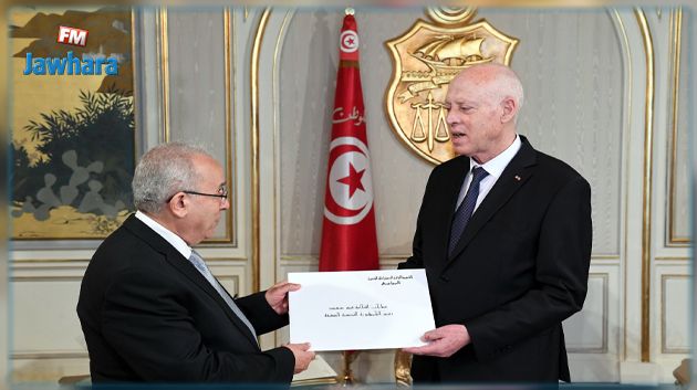 وزير الخارجية الجزائري يُسلّم سعيّد رسالة من تبون 