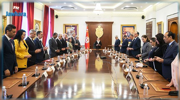 موكب تأبين زوجة وزير الداخلية (صور وفيديو)