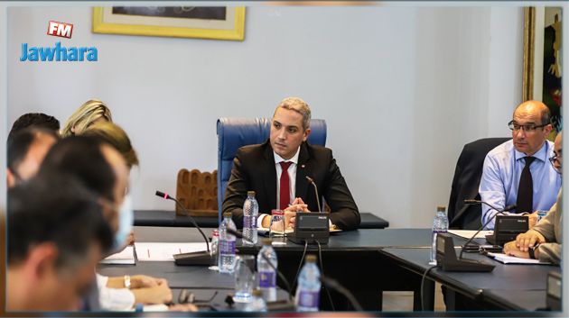 وزير السياحة يشرف على إجتماع تنسيقي استعدادا لإستقبال السياح الجزائريين