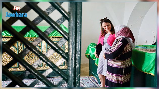 القائمة بالأعمال الأمريكية تزور سيدي بومخلوف 