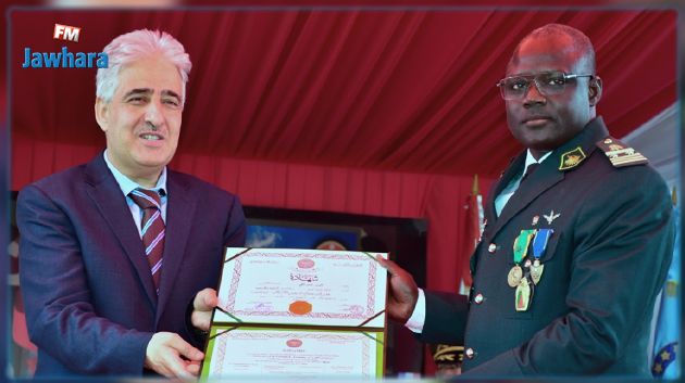 وزير الدفاع الوطني يُشرف على حفل تخرّج الدورة 44 لمدرسة الأركان