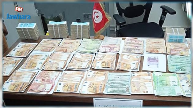المهدية: إيقاف شخص بتهمة الاتجار في العملة دون ترخيص