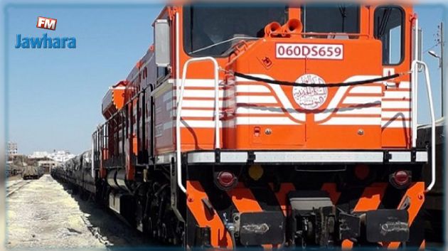 سيدي بوزيد: عمّال منجم الفسفاط بالمكناسي يغلقون الخط الحديدي عدد 13