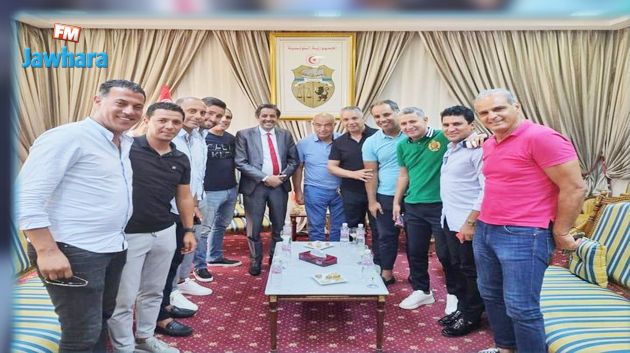 والي سوسة يجتمع بقدماء النجم الساحلي