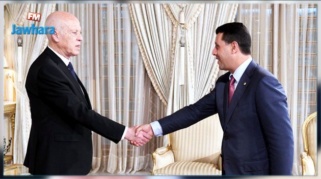 رئيس الجمهورية يلتقي وزير السياحة الجزائري (فيديو)