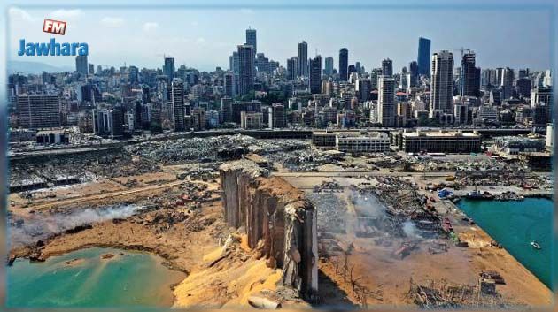 تزامنًا مع الذكرى الثانية للانفجار المُدمّر: انهيار 4 من صوامع الحبوب في مرفأ بيروت