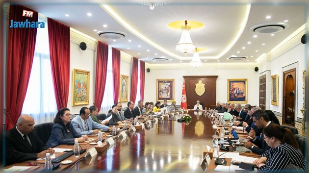 مجلس الوزراء يصادق على عدد من مشاريع المراسيم والأوامر