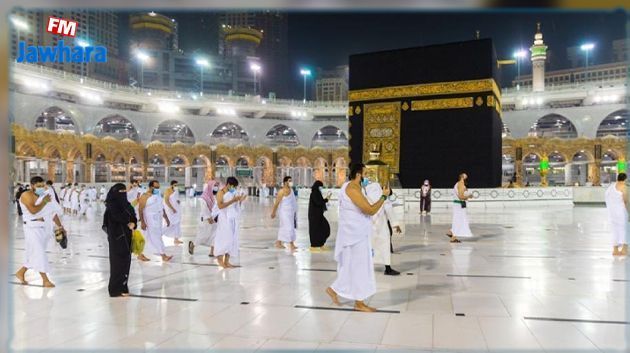 السعودية تسمح لجميع حاملي التأشيرات بأنواعها بأداء العمرة