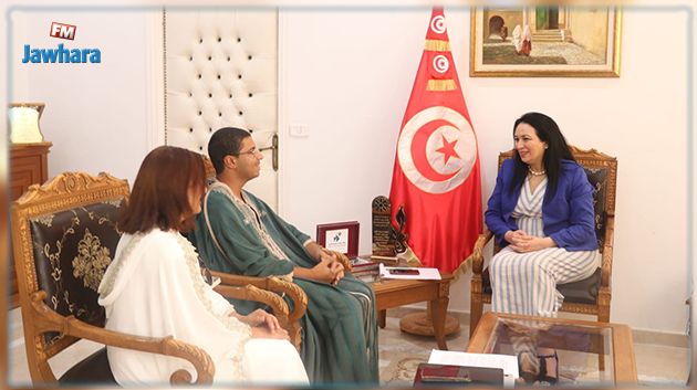 وزيرة الطفولة تستقبل النابغة أمير الفهري