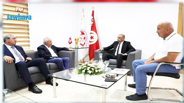 لقاء بين رئيس الجامعة و وفد من النجم الساحلي