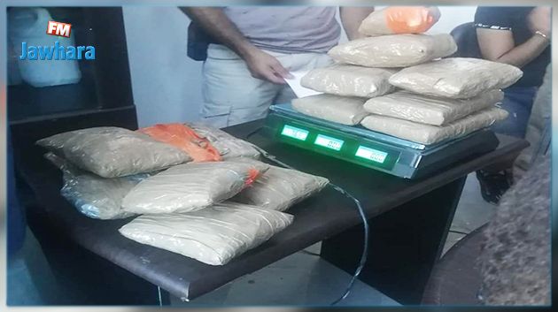الكشف عن محاولة إدخال 14.45 كلغ من مادة الكوكايين إلى تونس