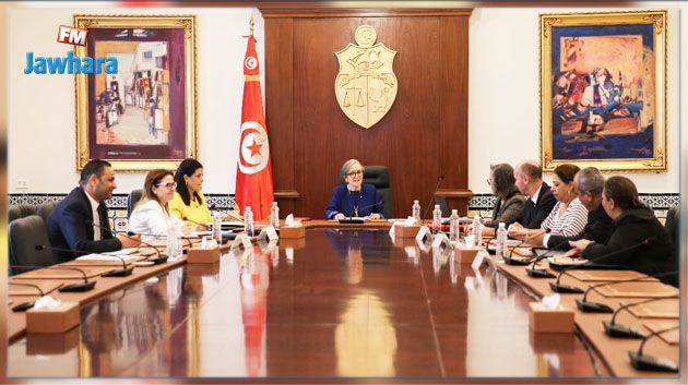 رئيسة الحكومة تؤكد ضرورة تحديد حاجيات مختلف الزراعات من الاسمدة الكيميائية للموسم المقبل