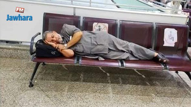 النهضة تُندّد بمنع نور الدين الخادمي من السفر