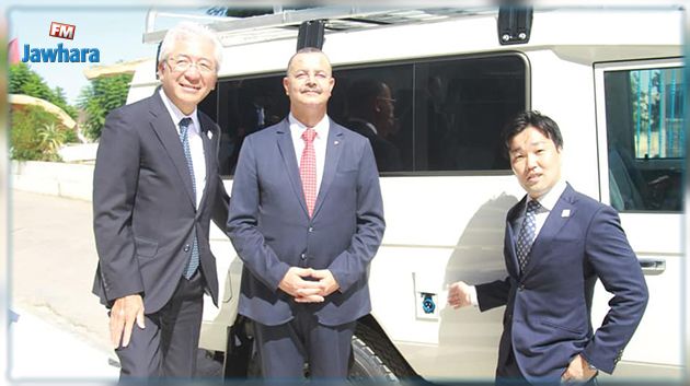 وزارة الصحة تتسلّم من اليابان سيارة تبريد كهربائية لنقل اللقاحات والأدوية